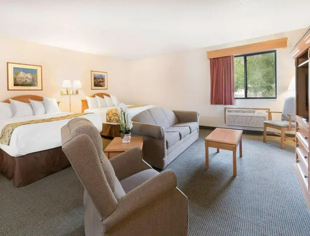 Baymont by Wyndham Hot Springs hotel detail image 4