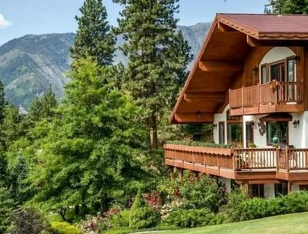 Fox Den Bed & Breakfast hotel detail image 1