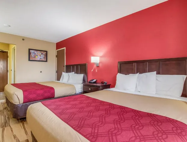 Econo Lodge Shelbyville hotel detail image 4