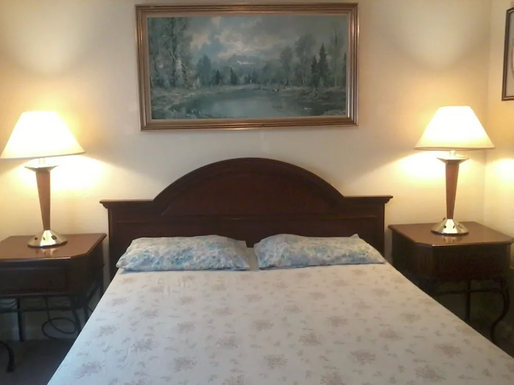 Hiland Terrace Hotel hotel hero