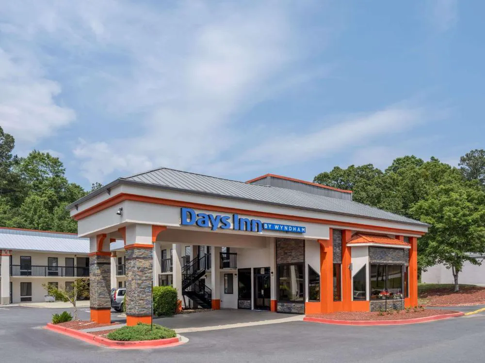 Days Inn by Wyndham Clemson hotel hero