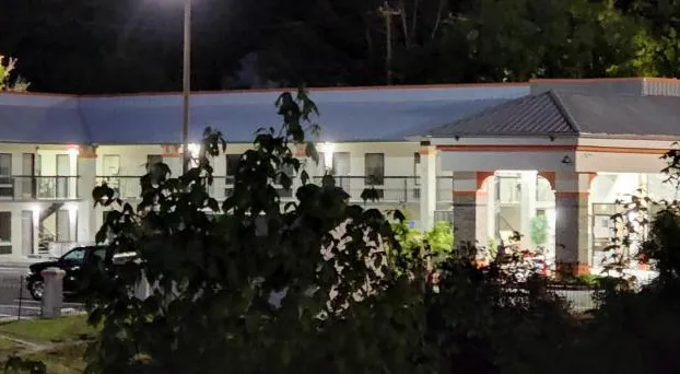 Days Inn by Wyndham Clemson hotel detail image 1