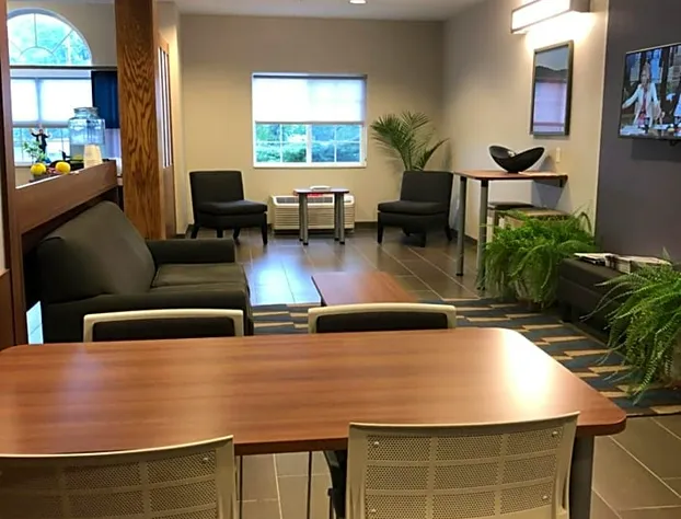 Microtel Inn & Suites By Wyndham Cadiz hotel detail image 2