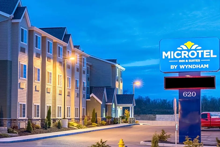 Microtel Inn & Suites By Wyndham Cadiz hotel hero
