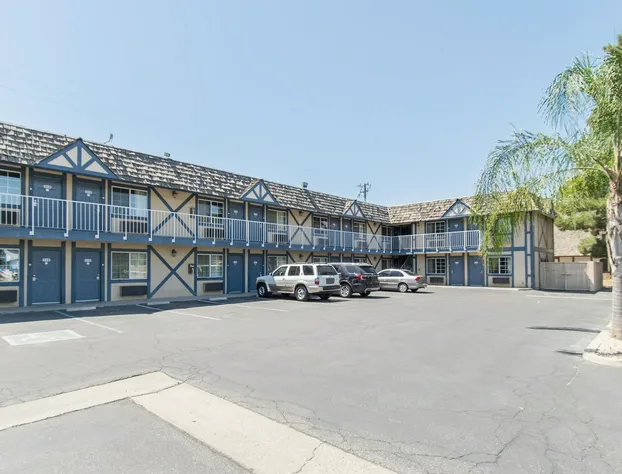 Motel 6 Kingsburg, CA hotel detail image 2