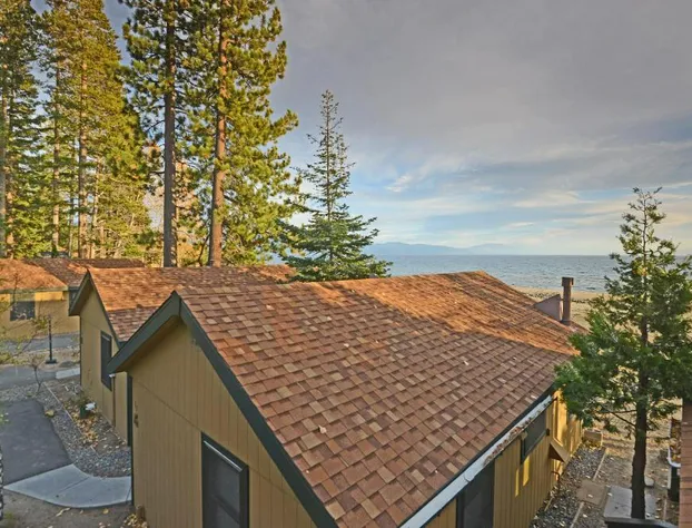 Franciscan Lakeside Lodge hotel detail image 4