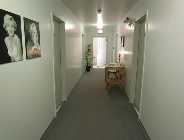 L Auberge et restaurant La Glacière hotel detail image 3