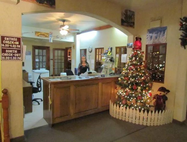 L Auberge et restaurant La Glacière hotel detail image 4