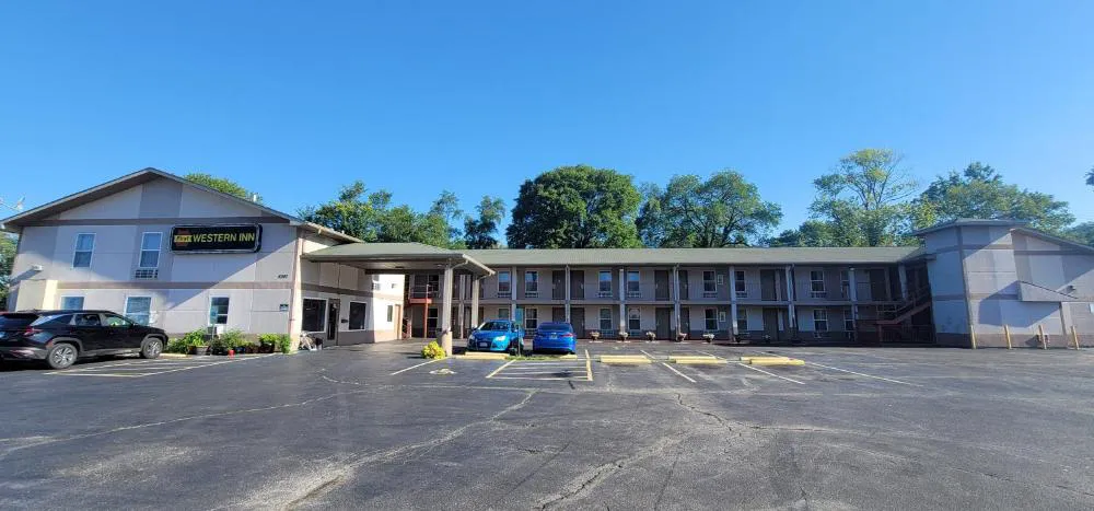 First Western Inn Caseyville hotel hero