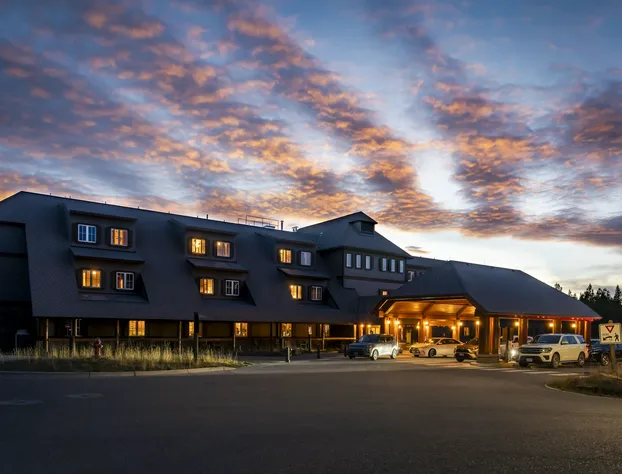 Canyon Lodge & Cabins - Inside the Park hotel detail image 1