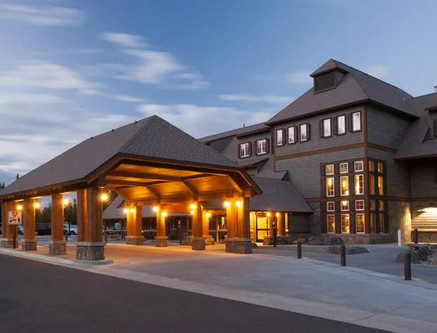 Canyon Lodge & Cabins - Inside the Park hotel detail image 2