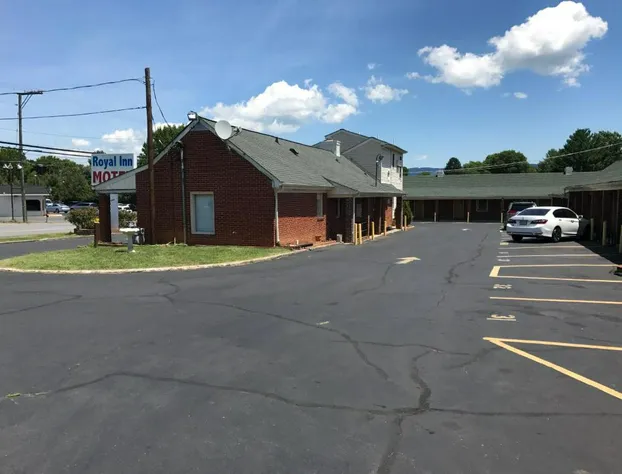 Royal Inn Motel hotel detail image 3