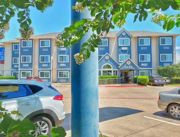 Arya Inn & Suites hotel detail image 1