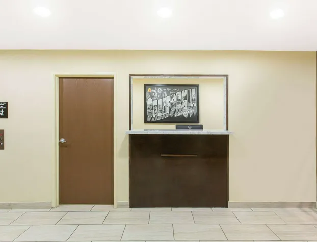 Super 8 by Wyndham National City Chula Vista hotel detail image 3