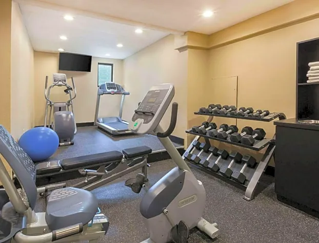 Hawthorn Suites by Wyndham Detroit Southfield hotel detail image 2