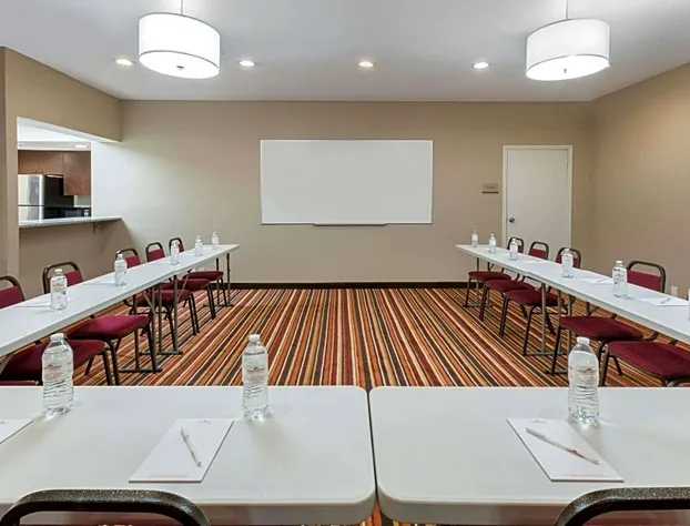 Hawthorn Suites by Wyndham Detroit Southfield hotel detail image 4