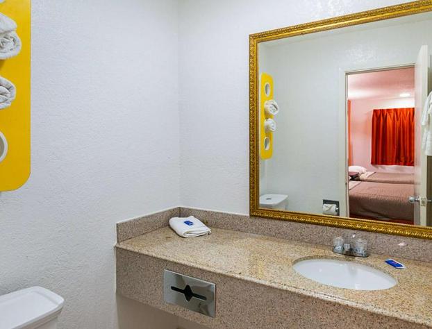 Motel 6 Red Oak, TX - Dallas hotel detail image 3