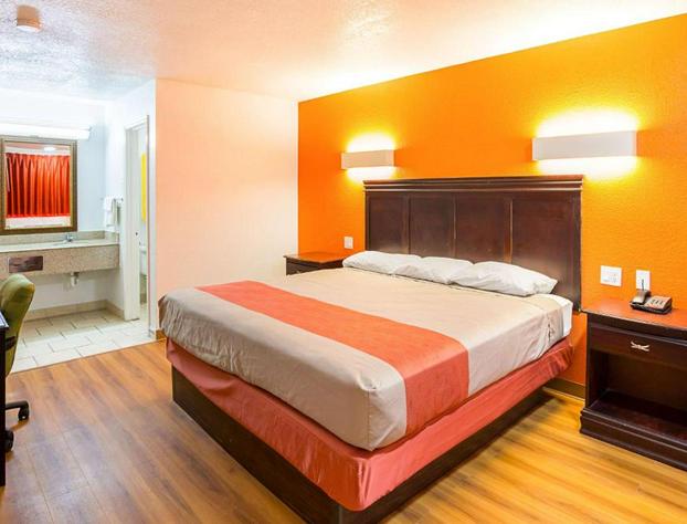 Motel 6 Red Oak, TX - Dallas hotel detail image 4