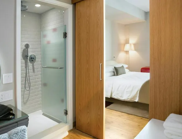 Sports Illustrated Resorts Chicago hotel detail image 2