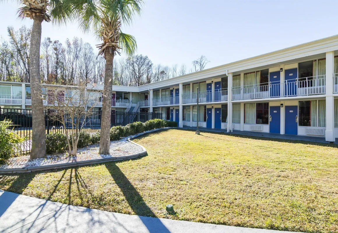 Motel 6 Townsend, GA hotel hero