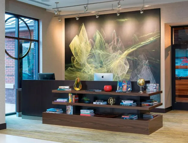 Courtyard by Marriott Holland Downtown hotel detail image 4