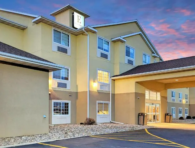 Estherville Hotel & Suites hotel detail image 2