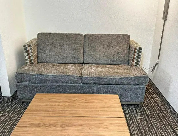 Estherville Hotel & Suites hotel detail image 3