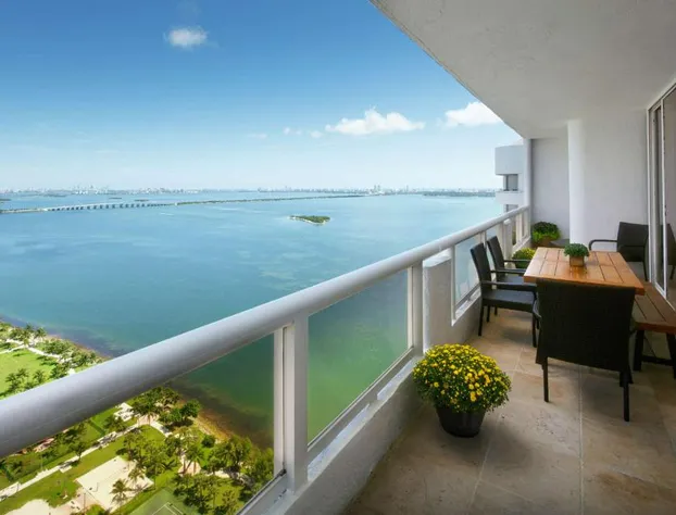 DoubleTree by Hilton Grand Hotel Biscayne Bay hotel detail image 4