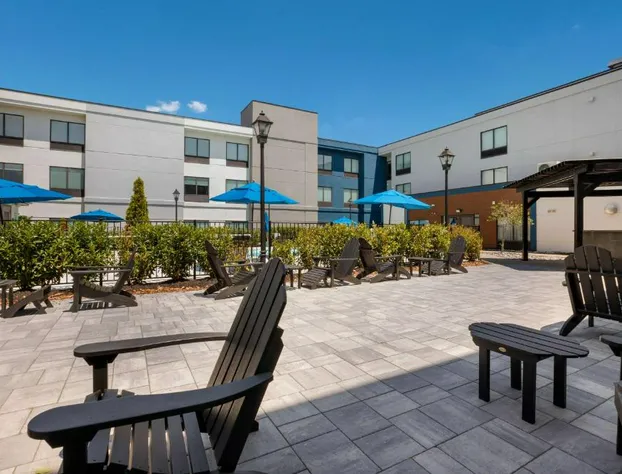 Hampton Inn Princeton hotel detail image 3