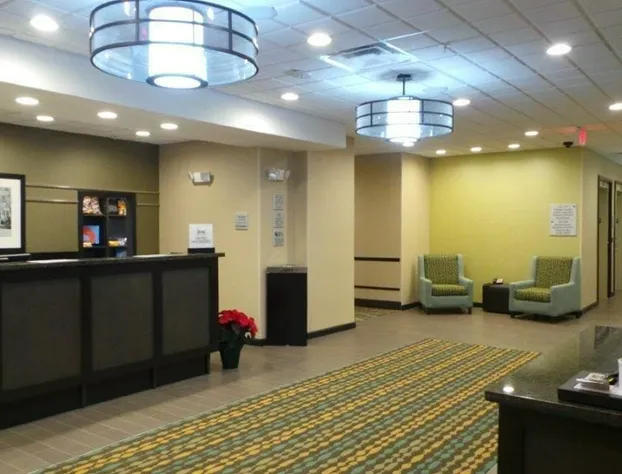 Hampton Inn & Suites Parkersburg Downtown hotel detail image 3