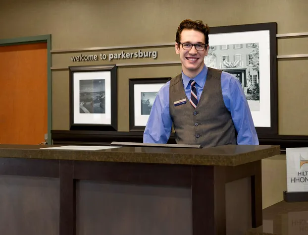 Hampton Inn & Suites Parkersburg Downtown hotel detail image 4