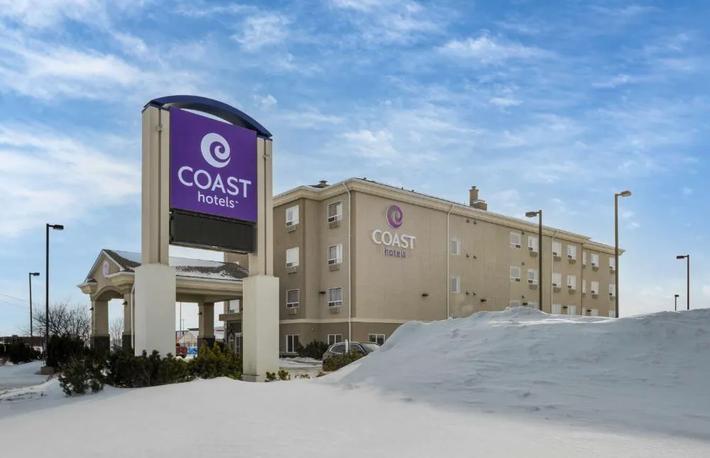 Coast Weyburn Hotel hotel hero