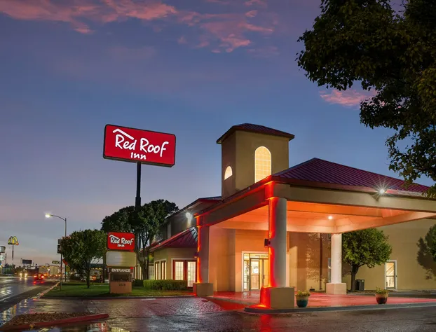 Red Roof Inn Dumas hotel detail image 3