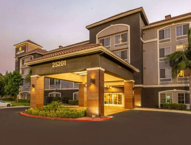 La Quinta Inn & Suites by Wyndham Santa Clarita - Valencia hotel detail image 1