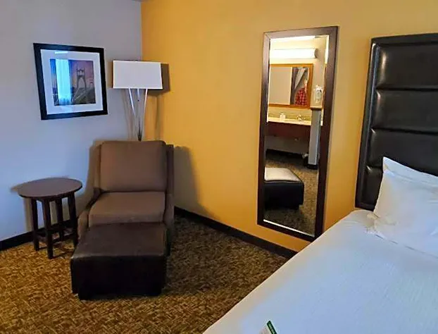 Best Western Oak Meadows Inn hotel detail image 1