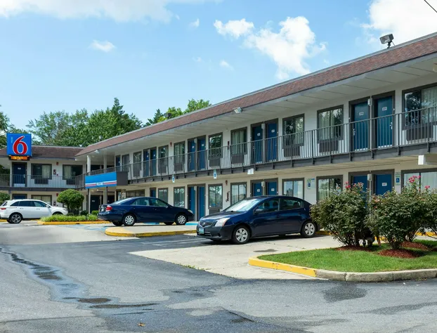 Motel 6 Camp Springs, DC - South Camp Springs hotel detail image 4
