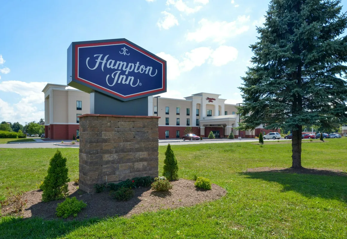 Hampton Inn Potsdam, NY hotel hero