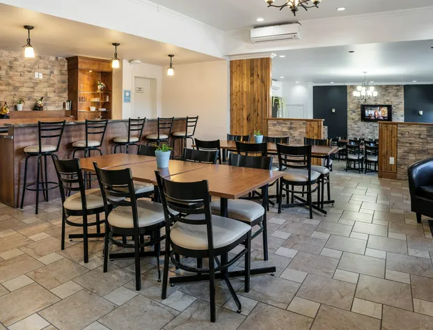 Hotel Marineau La Tuque Centre hotel detail image 1