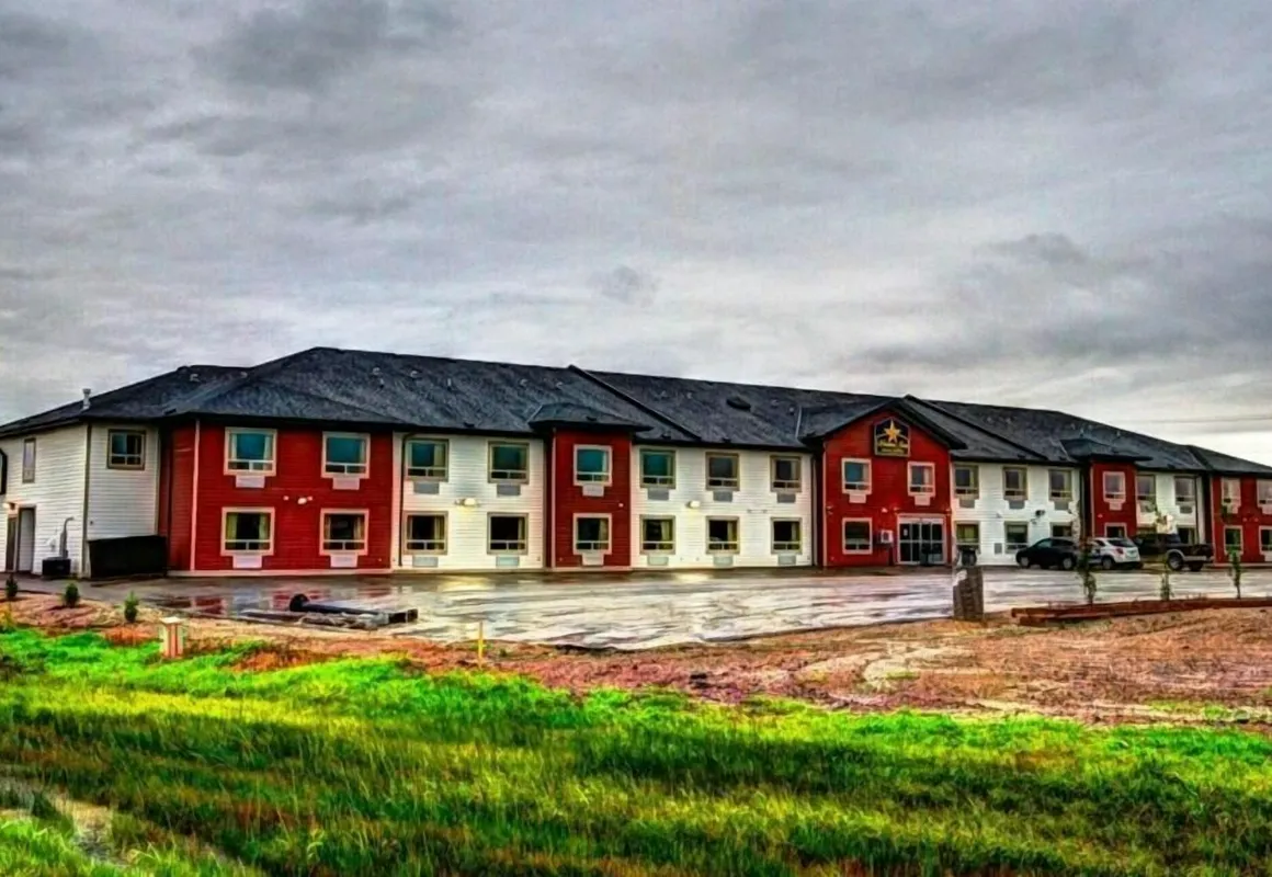 Stoughton Western Star Inn & Suites hotel hero