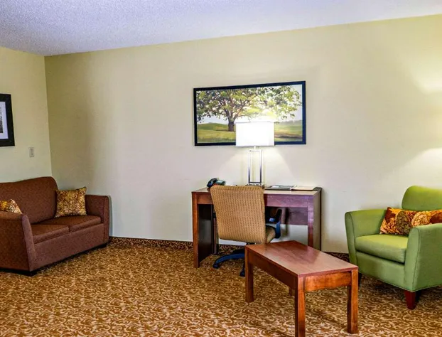 Quality Inn Whiteville North hotel detail image 2