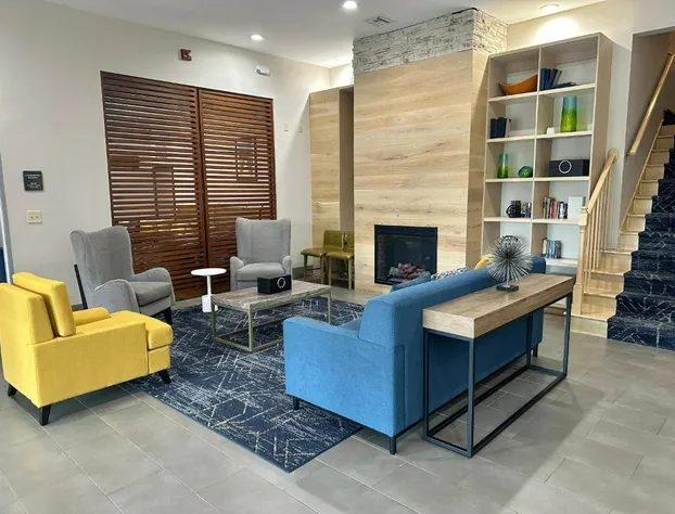 Comfort Inn & Suites Cartersville - Emerson Lake Point hotel detail image 4