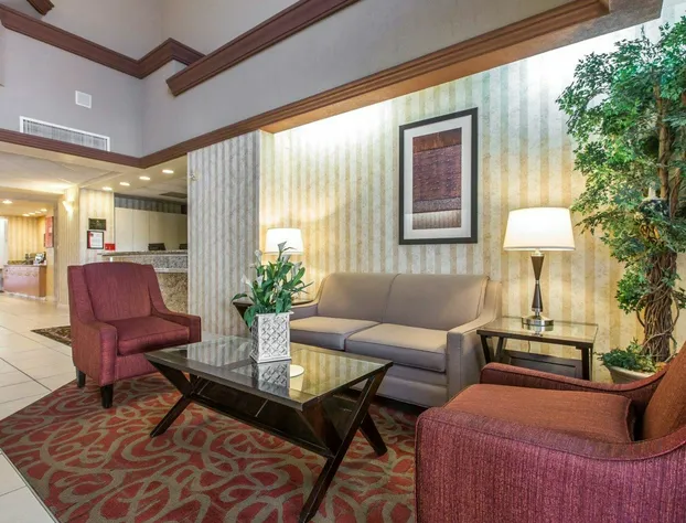 Comfort Suites Palm Desert I-10 hotel detail image 4