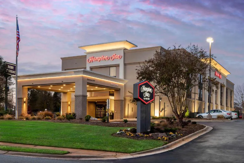 Hampton Inn Mebane hotel hero