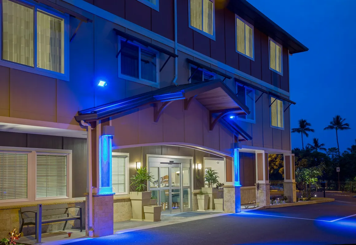 Holiday Inn Express Hotel & Suites Kailua-Kona by IHG hotel hero