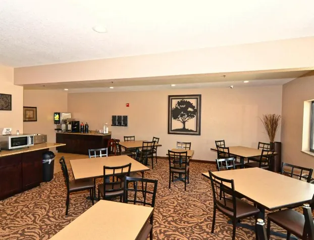 Cobblestone Inn & Suites - Clarion hotel detail image 1