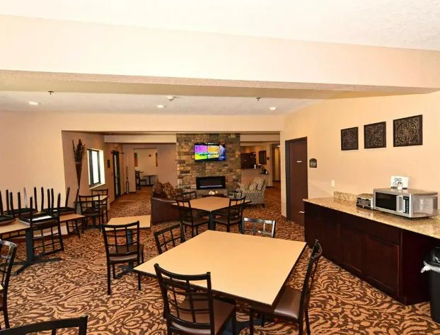 Cobblestone Inn & Suites - Clarion hotel detail image 3
