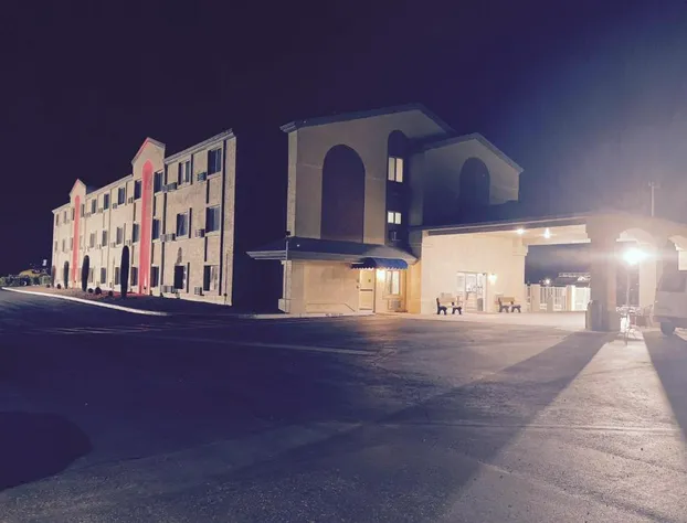 Americas Choice Inn And Suites hotel detail image 4