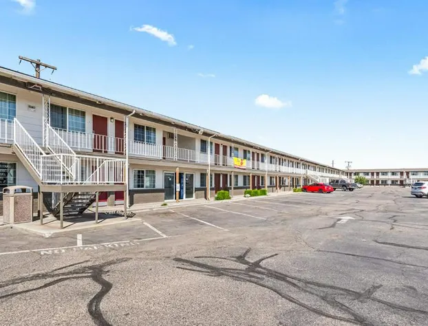 Super 8 by Wyndham Ontario hotel detail image 1