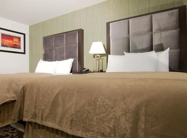 Paradise Inn and Suites - Redwater hotel detail image 4