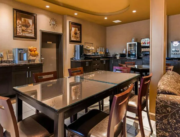 Best Western Estevan Inn & Suites hotel detail image 3